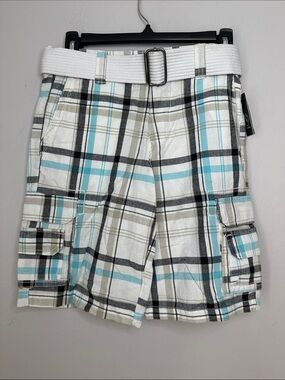 burnside White, Light Blue and Gray Plaid Cargo Shorts with Belt size 28
